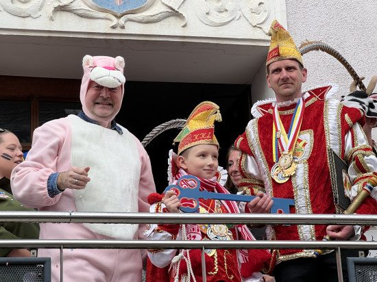 Karnevalisten übernehmen das Rathaus